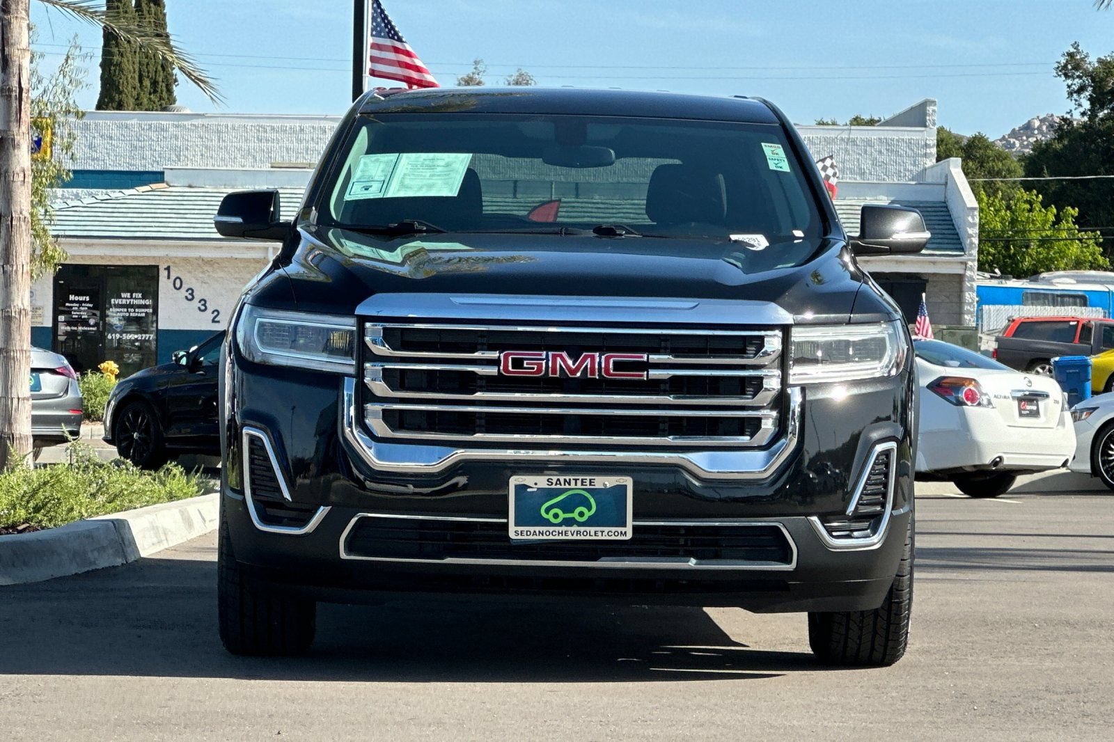 Certified 2021 GMC Acadia SLE w/ LPO, Cargo Package FWD image 9