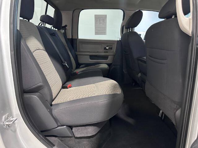 Used 2012 RAM 2500 SLT w/ Technology Group AWD/4WD image 16