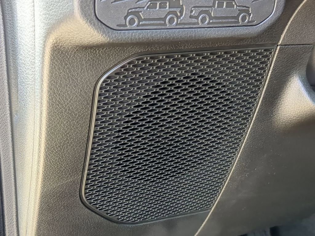 Used 2025 Jeep Wrangler Sport image 14