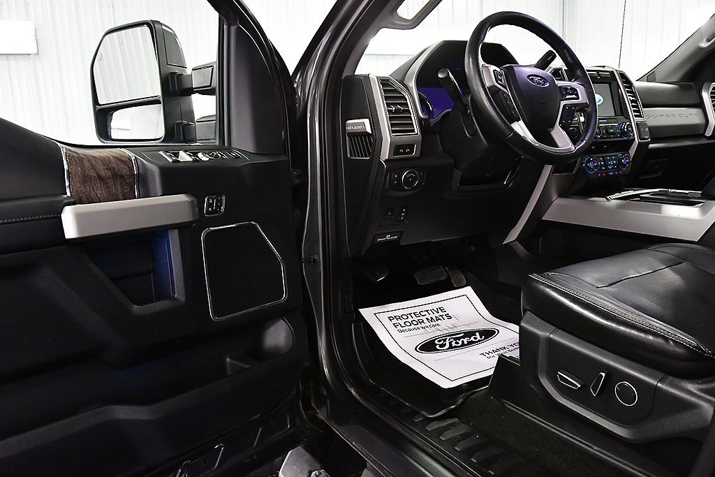 Used 2017 Ford F250 Lariat w/ Lariat Ultimate Package image 16