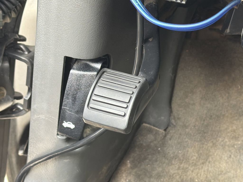 Used 2006 Chevrolet Silverado 1500 LT w/ Light Duty Power Package image 20