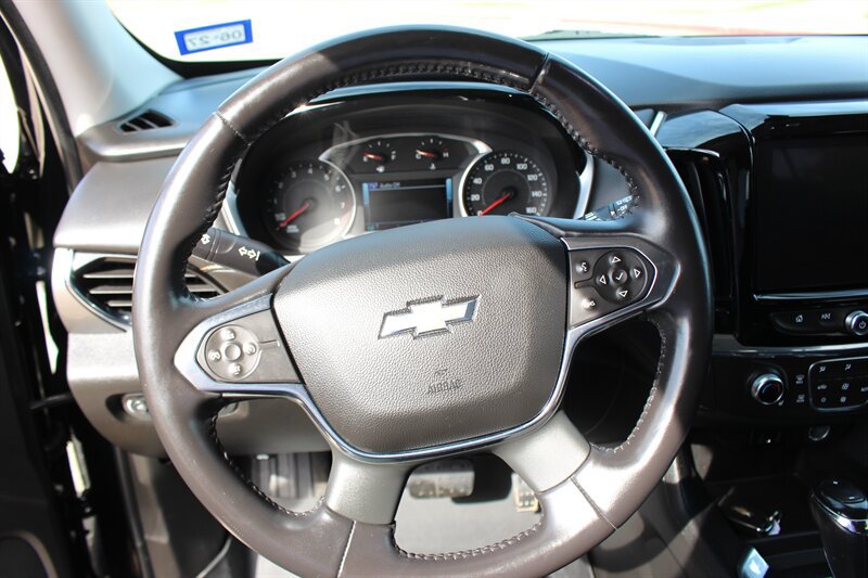 Used 2018 Chevrolet Traverse LT FWD image 31