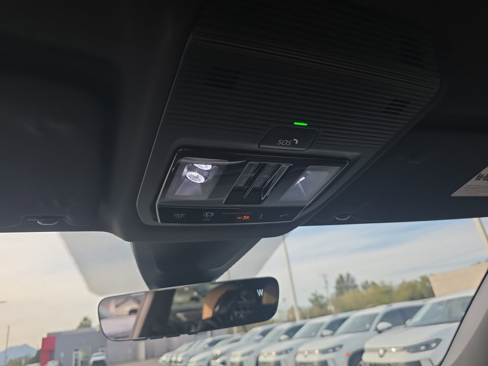 Certified 2024 Volkswagen Atlas Cross Sport SE image 31