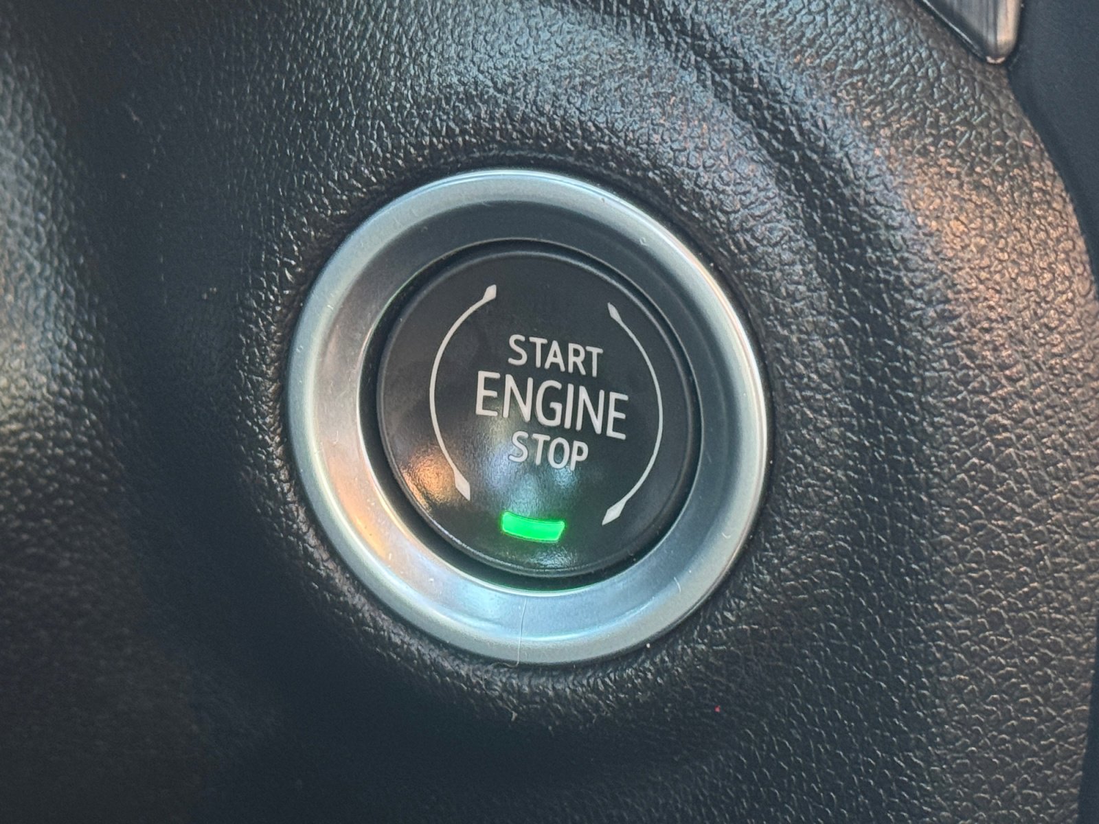 Used 2022 GMC Sierra 3500 Denali w/ Denali Ultimate Package image 21