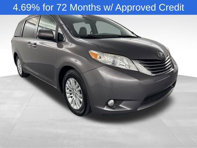Used 2016 Toyota Sienna XLE