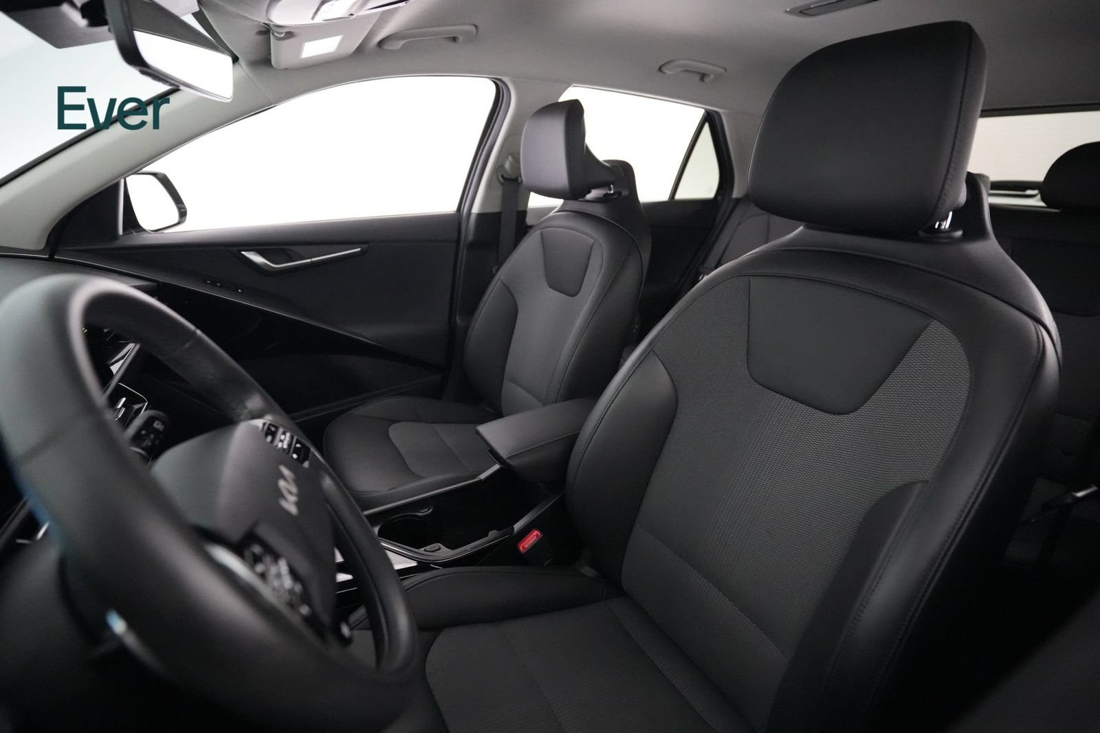 Used 2024 Kia Niro Wind FWD image 4