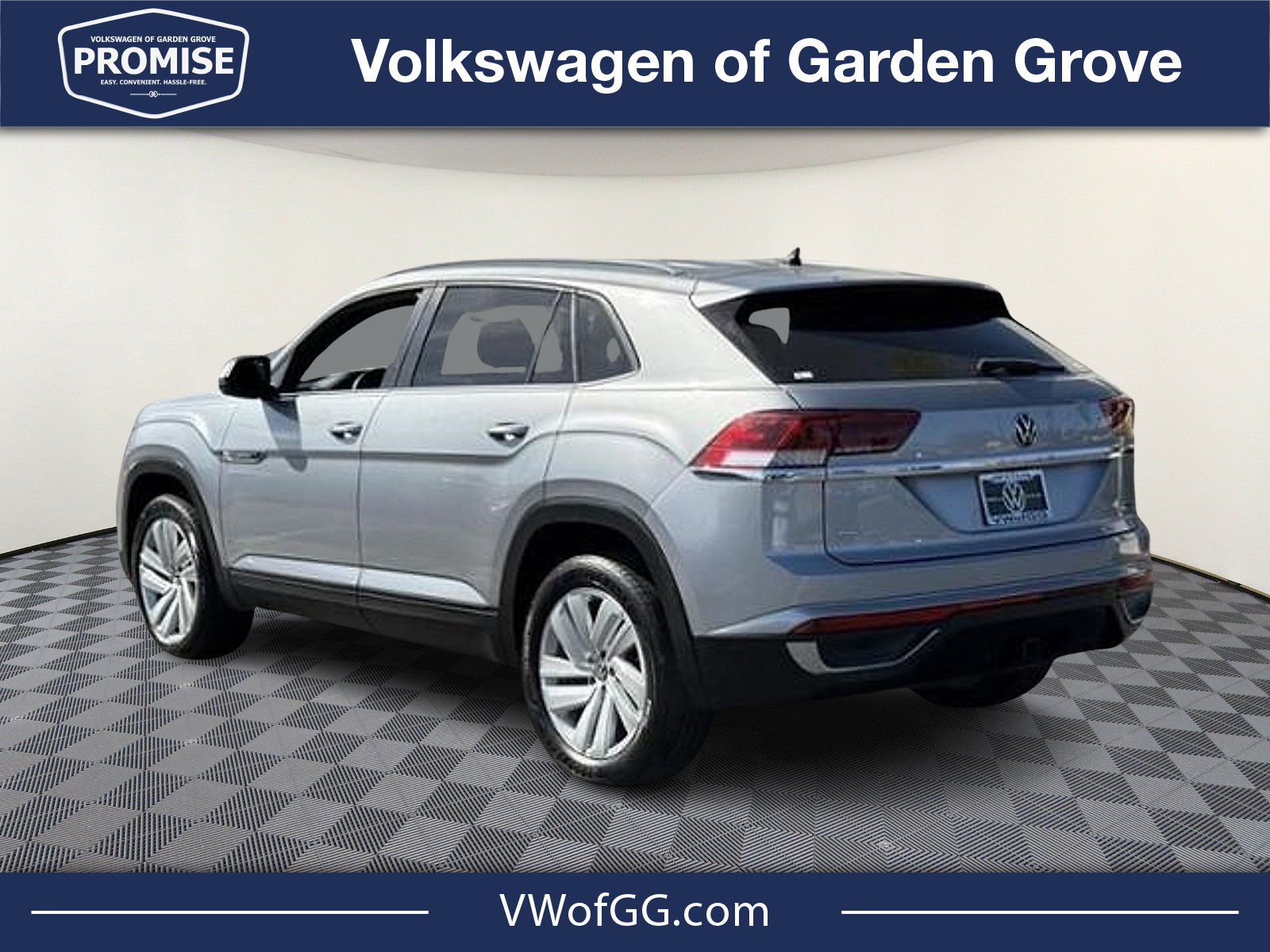 Used 2022 Volkswagen Atlas Cross Sport SE AWD/4WD image 5