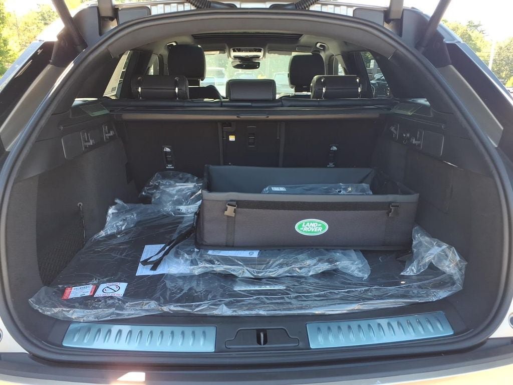 New 2026 Land Rover Range Rover Velar Belgravia AWD/4WD image 10