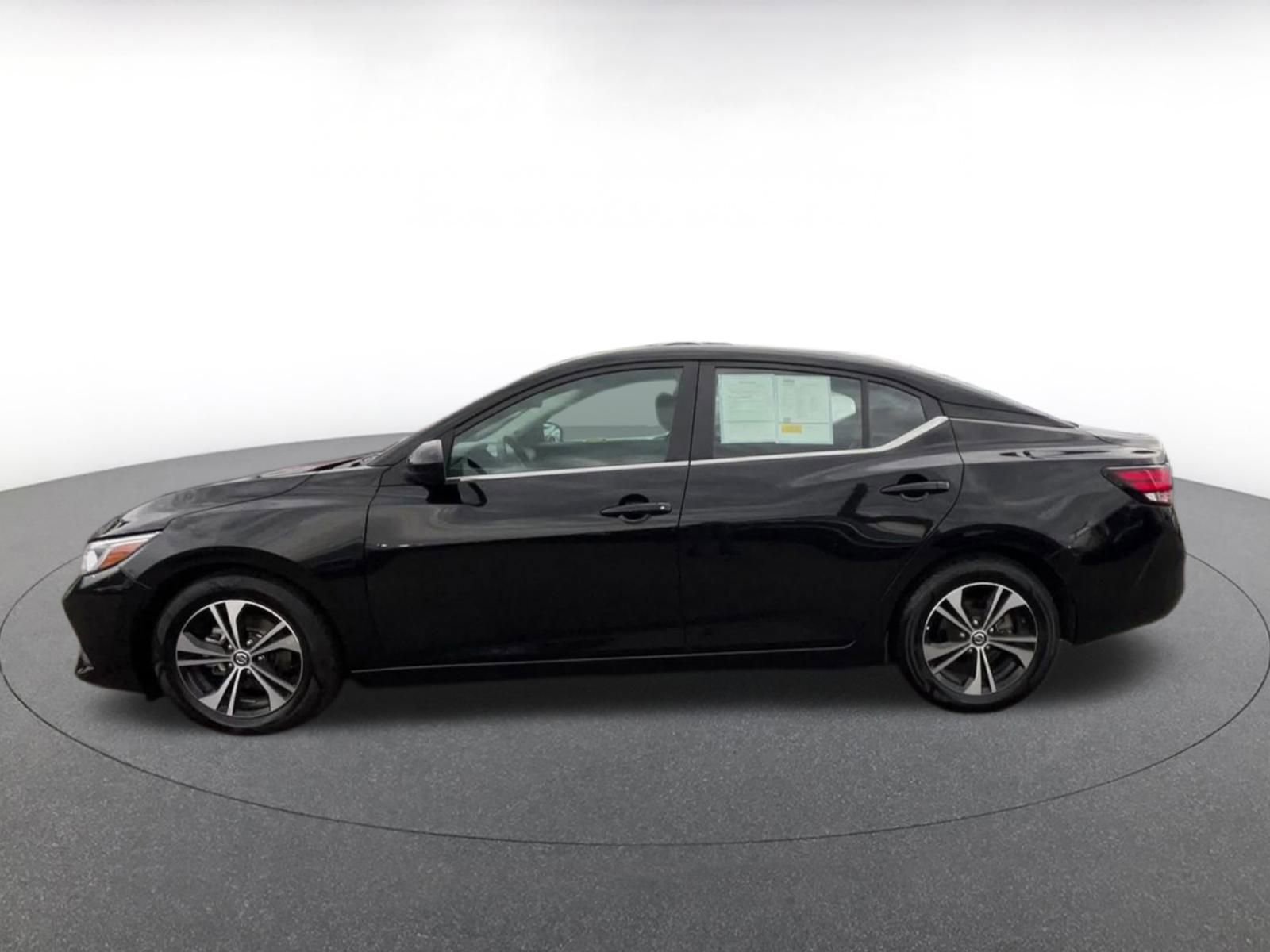 Used 2023 Nissan Sentra SV image 9