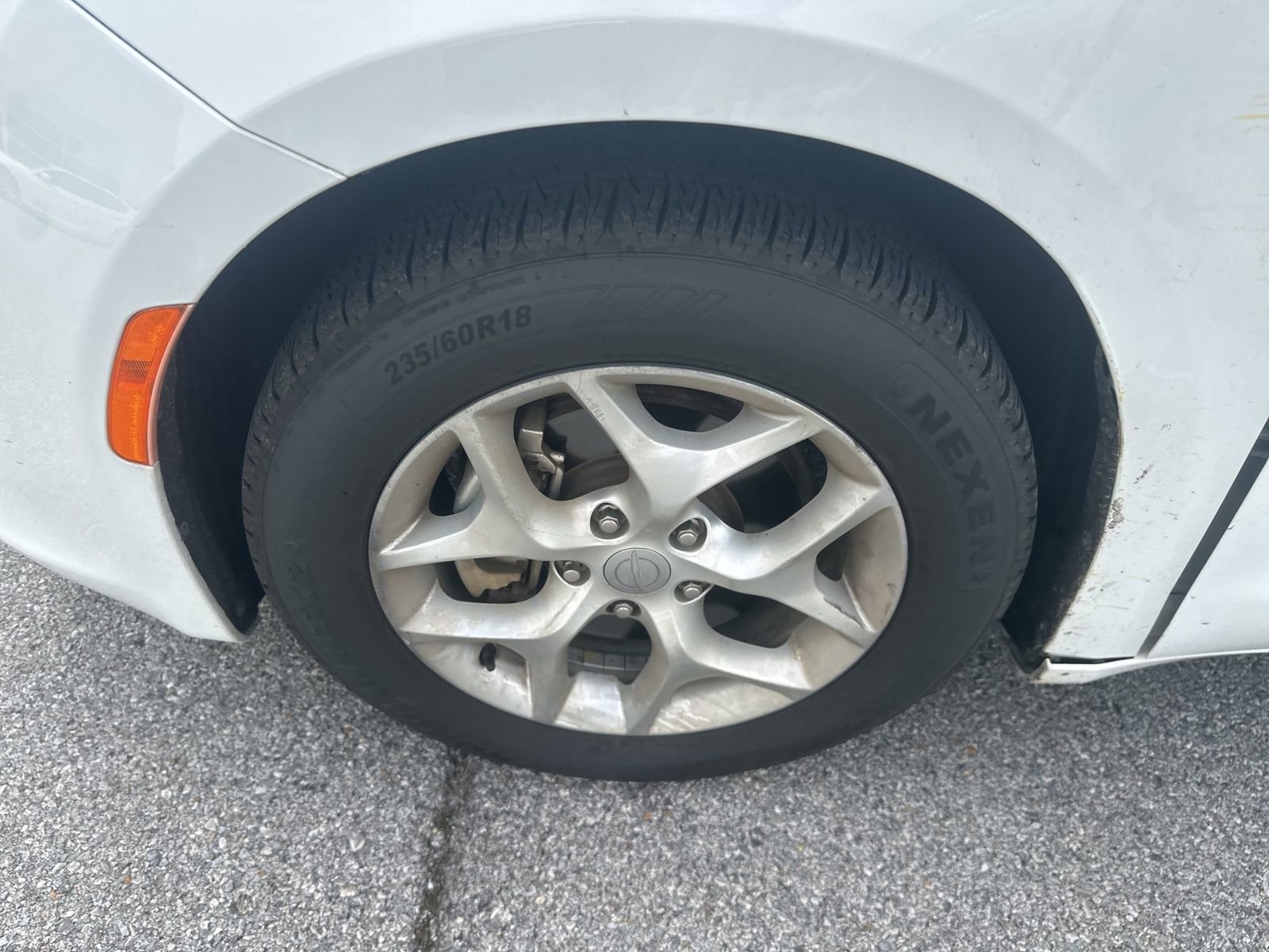 Used 2017 Chrysler Pacifica Touring-L Plus FWD image 10