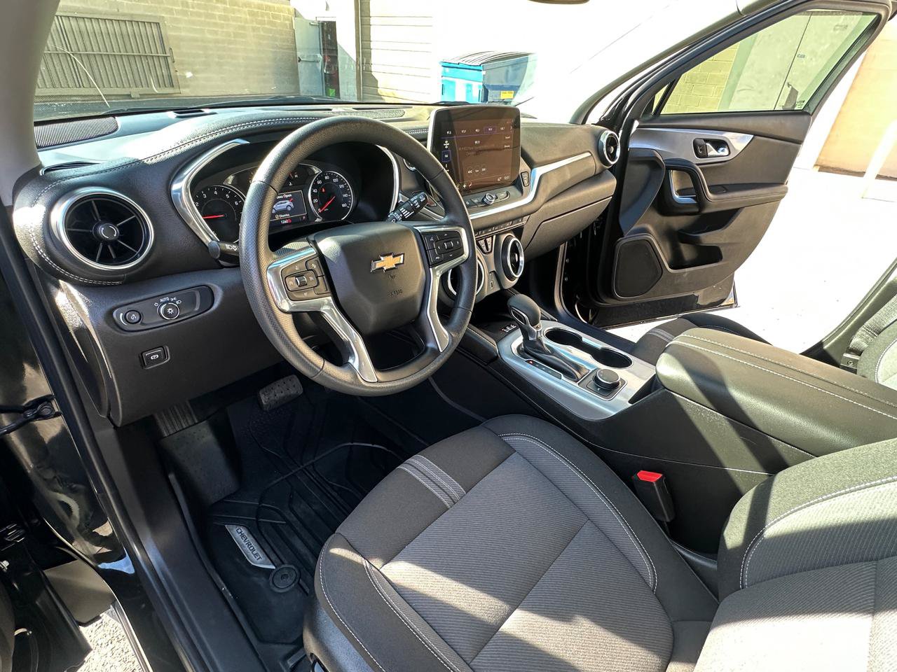 Used 2024 Chevrolet Blazer LT w/ Convenience Package FWD image 15