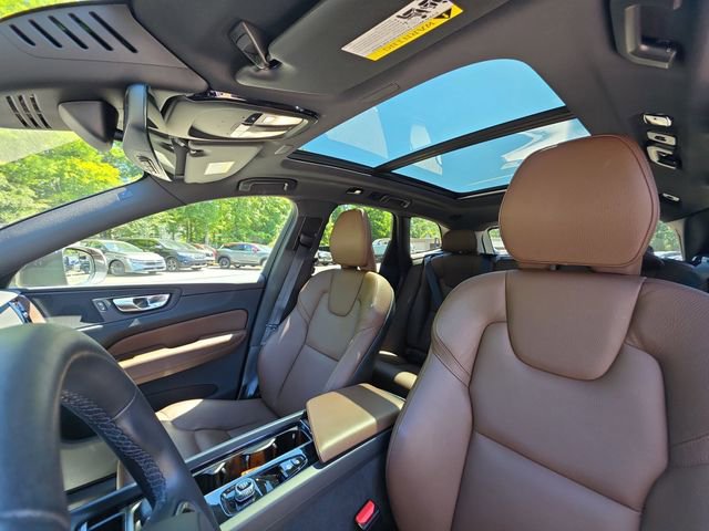 Used 2023 Volvo XC60 B5 Plus w/ Protection Package Premier FWD image 22