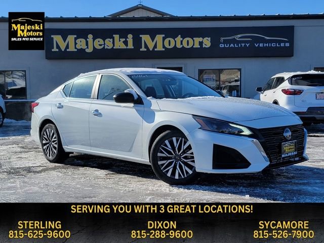 Used 2024 Nissan Altima 2.5 SV