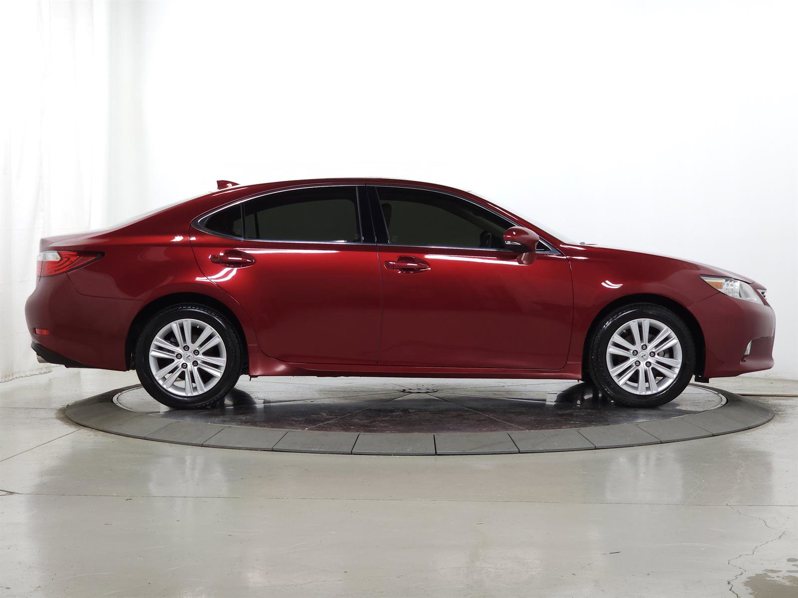 Used 2015 Lexus ES 350 PREMIUM w/ Premium Package image 9