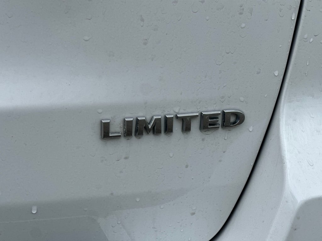 Used 2021 Jeep Grand Cherokee Limited w/ Trailer Tow Group IV AWD/4WD image 4