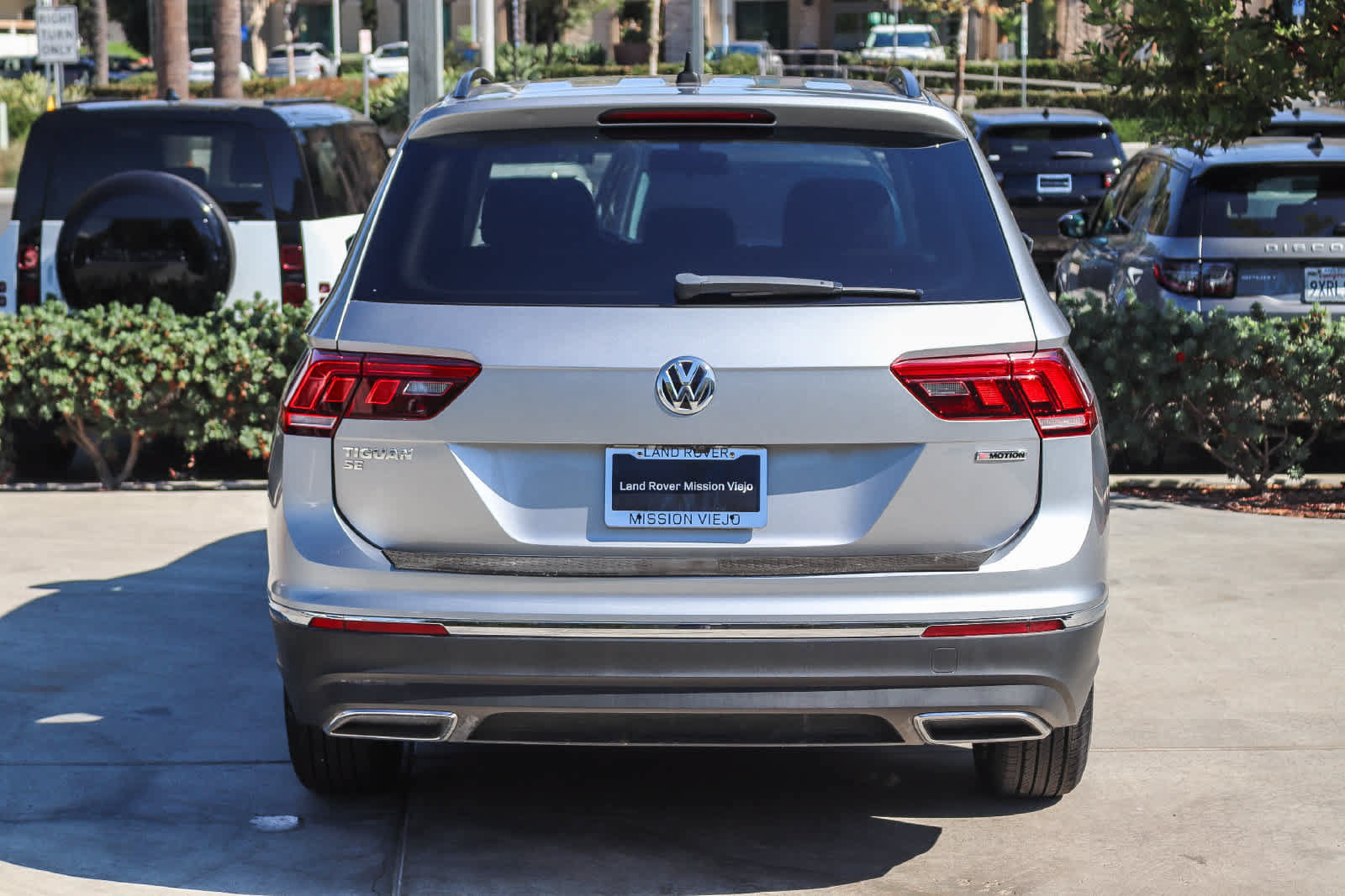 Used 2020 Volkswagen Tiguan SE w/ Panoramic Sunroof Package AWD/4WD image 5