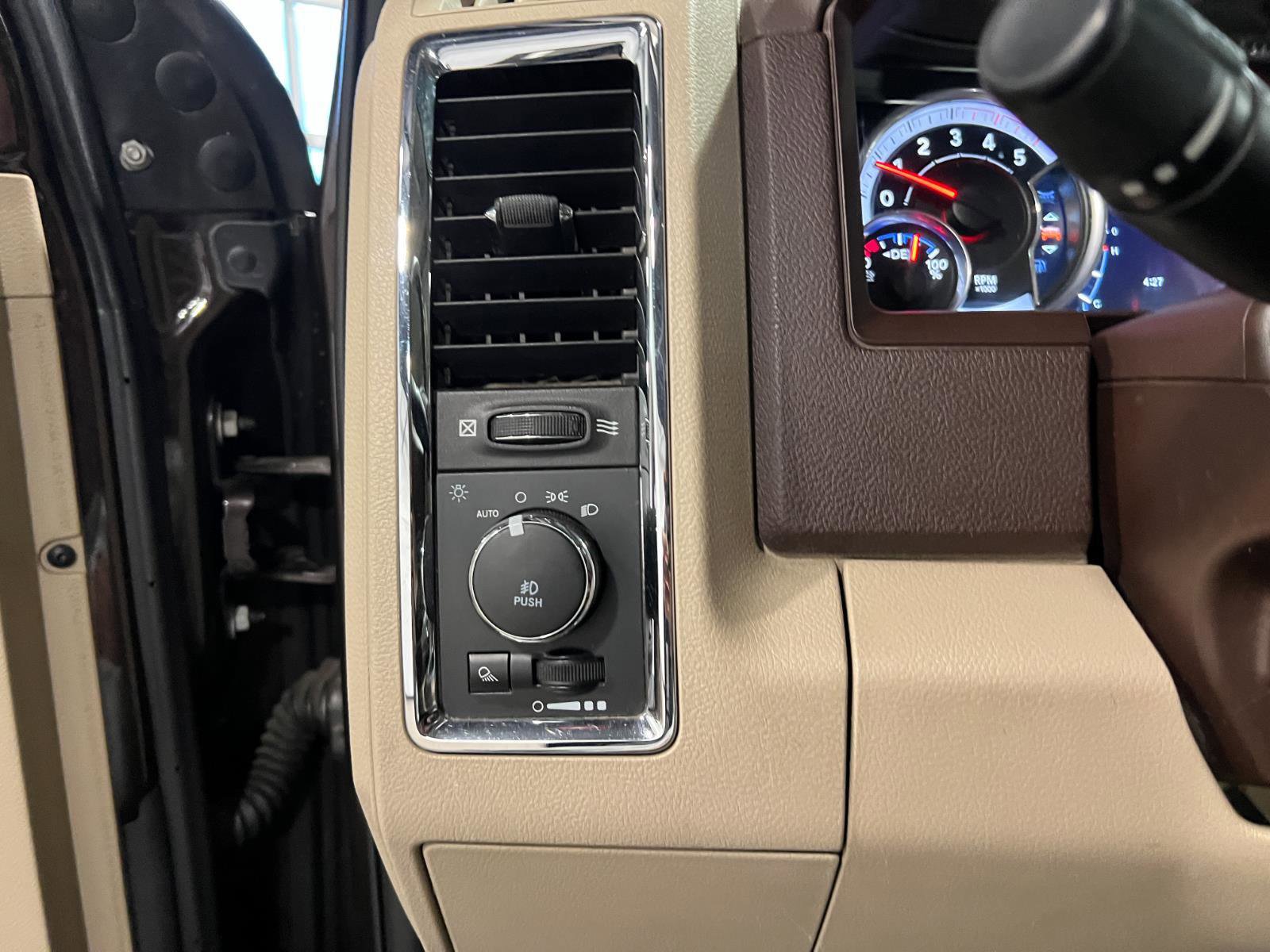 Used 2017 RAM 2500 Laramie image 15