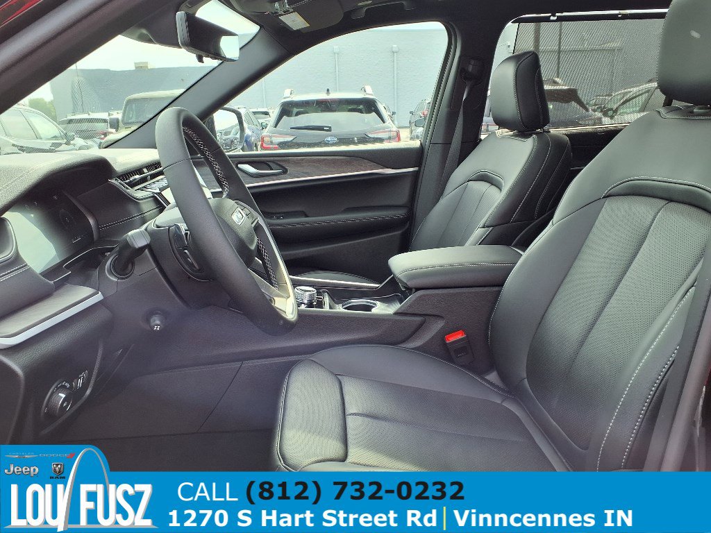 New 2025 Jeep Grand Cherokee L Limited w/ Luxury Tech Group II image 15