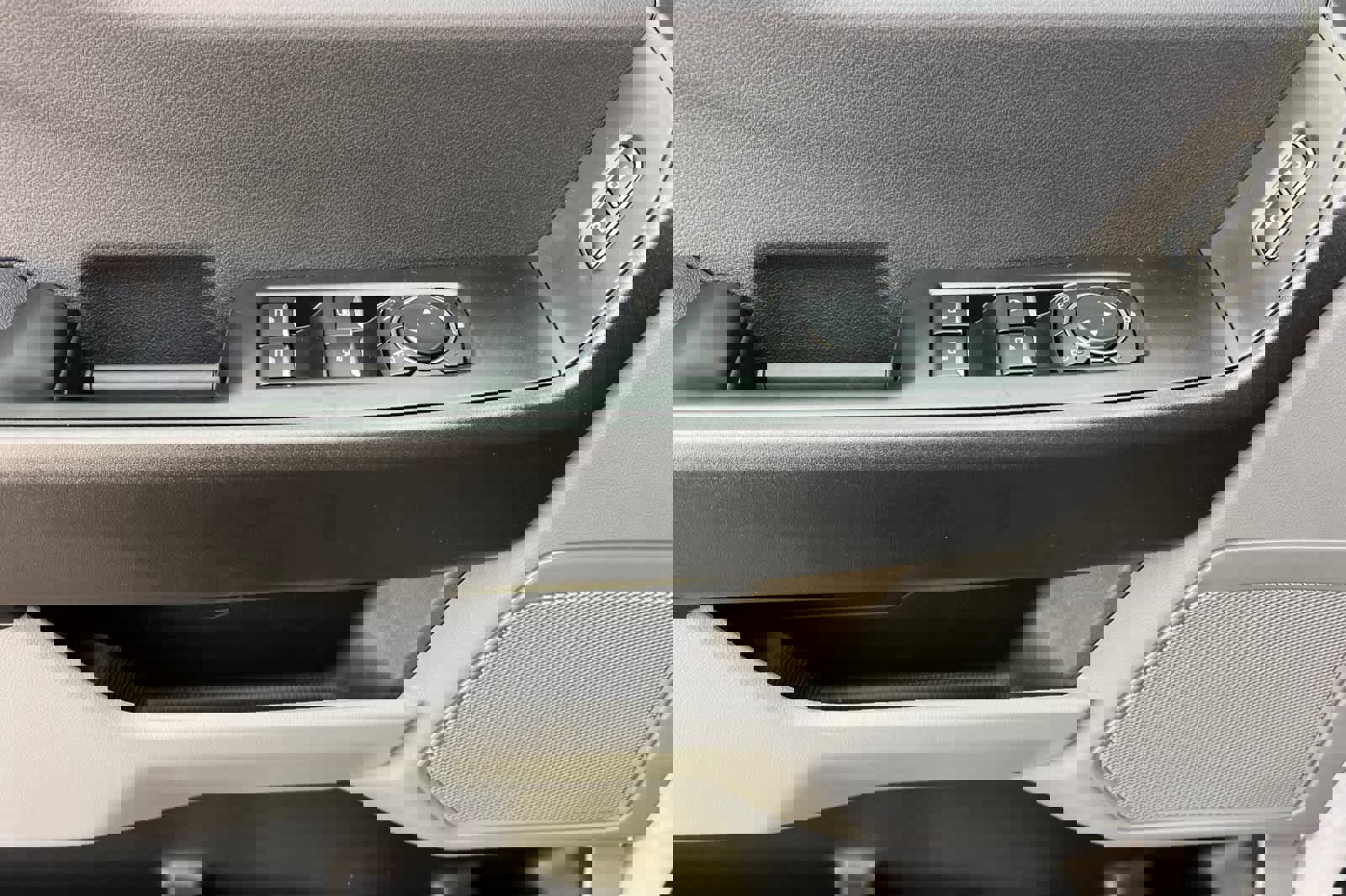 New 2026 Ford F350 XL w/ XL Chrome Package image 13