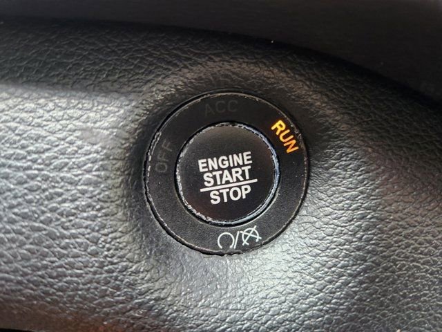 Used 2022 Jeep Cherokee Limited image 8