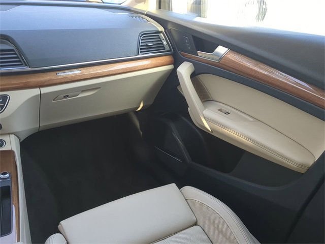 Used 2021 Audi Q5 Prestige image 15