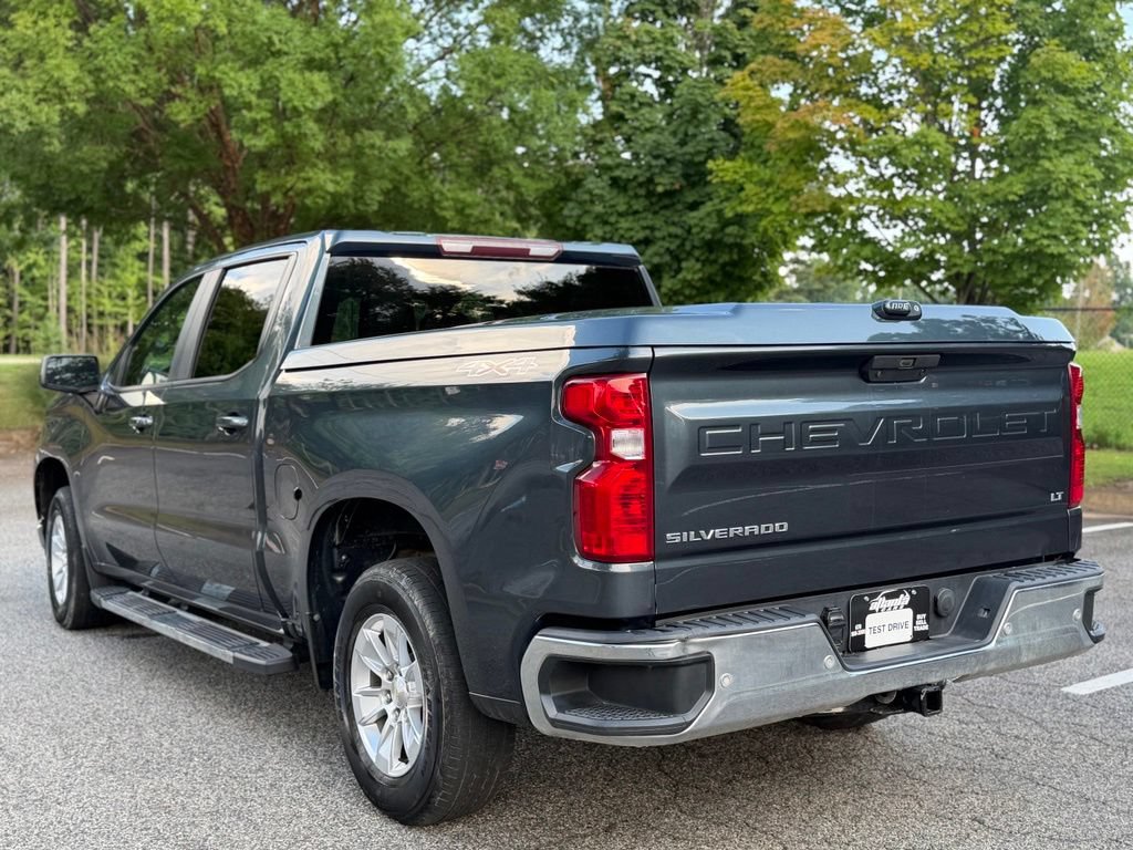 Used 2020 Chevrolet Silverado 1500 LT w/ Convenience Package AWD/4WD image 3