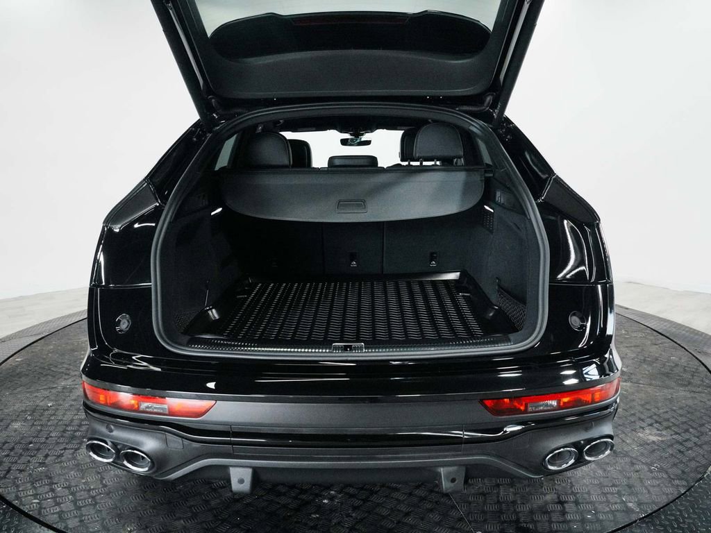 Used 2023 Audi SQ5 Premium Plus w/ Premium Plus Package image 42