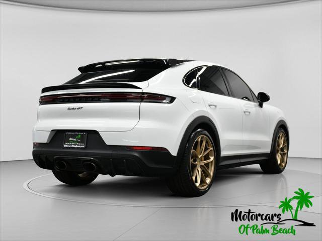 Used 2024 Porsche Cayenne Turbo GT AWD/4WD image 17