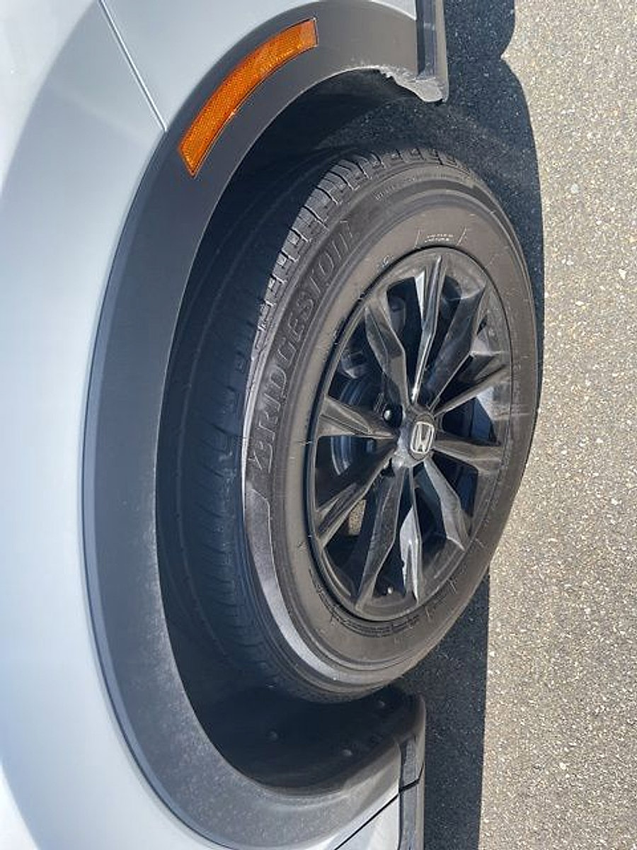 Certified 2025 Honda CR-V Sport-L image 4