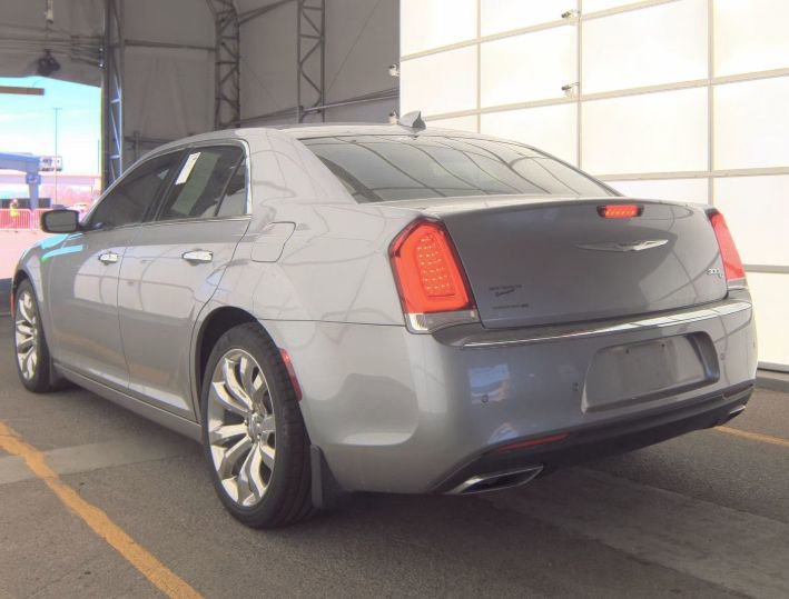 Used 2015 Chrysler 300 C w/ Light Group image 7