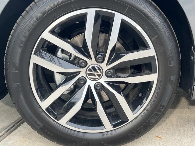 New 2026 Volkswagen Jetta SE FWD image 6