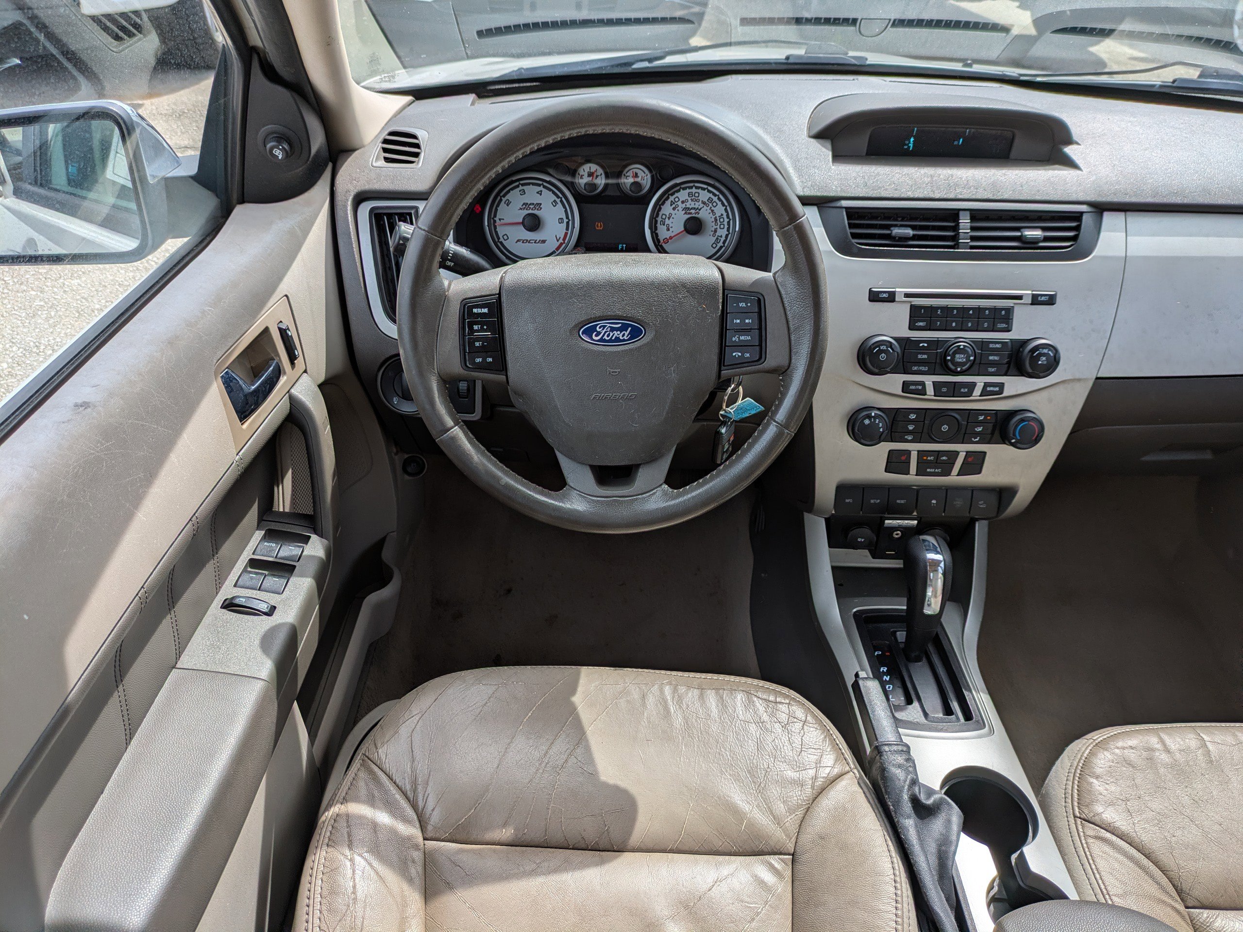 Used 2011 Ford Focus SEL w/ 301A Rapid Spec Order Code image 16