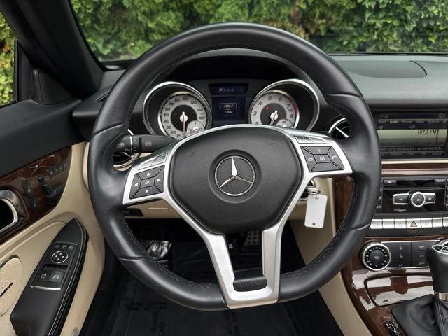 Used 2014 Mercedes-Benz SLK 350 image 22