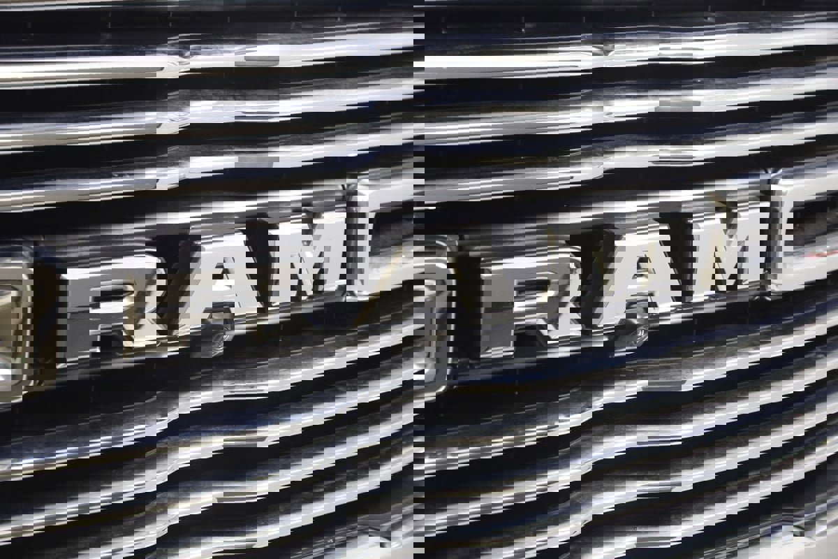 Used 2019 RAM 2500 Laramie image 17