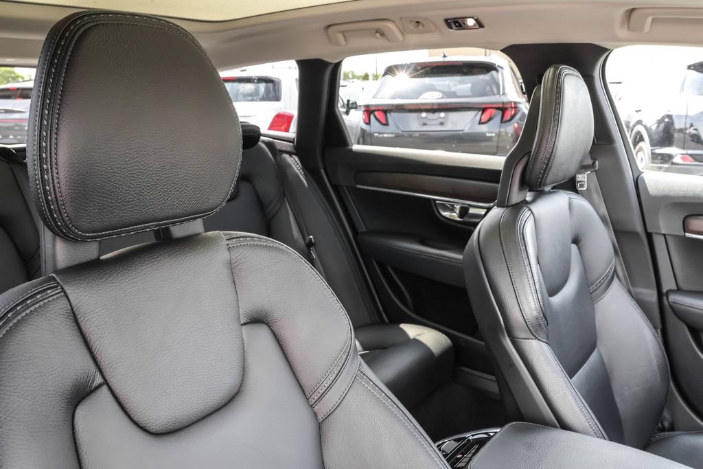 Used 2018 Volvo V90 T5 Cross Country w/ Convenience Package AWD/4WD image 39