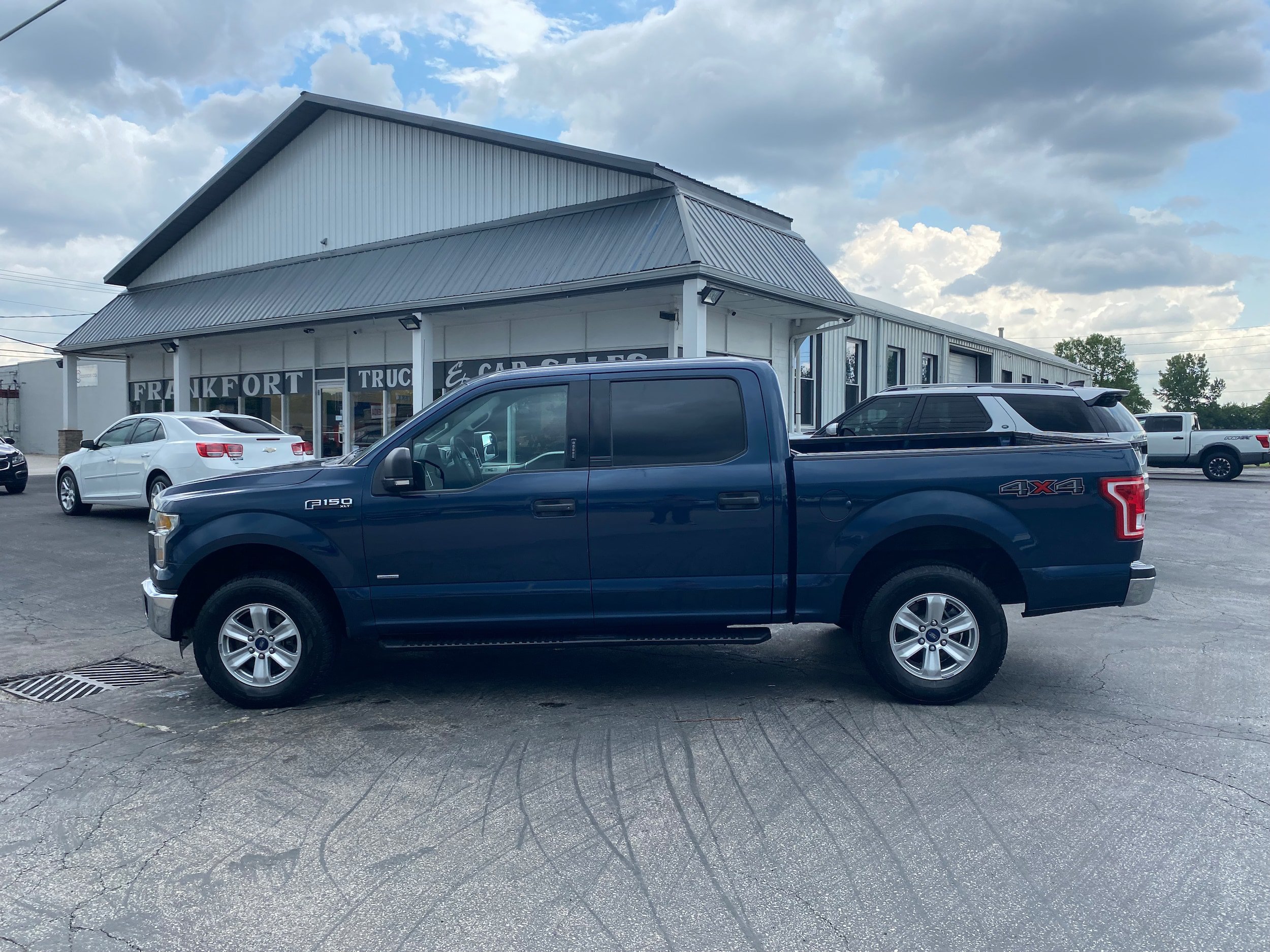 Used 2016 Ford F150 XLT w/ Equipment Group 301A Mid AWD/4WD image 8