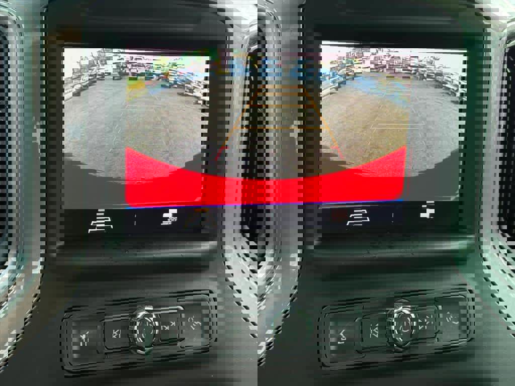 Used 2021 Chevrolet Silverado 1500 Custom Trail Boss w/ LPO, Dark Essentials Package image 12