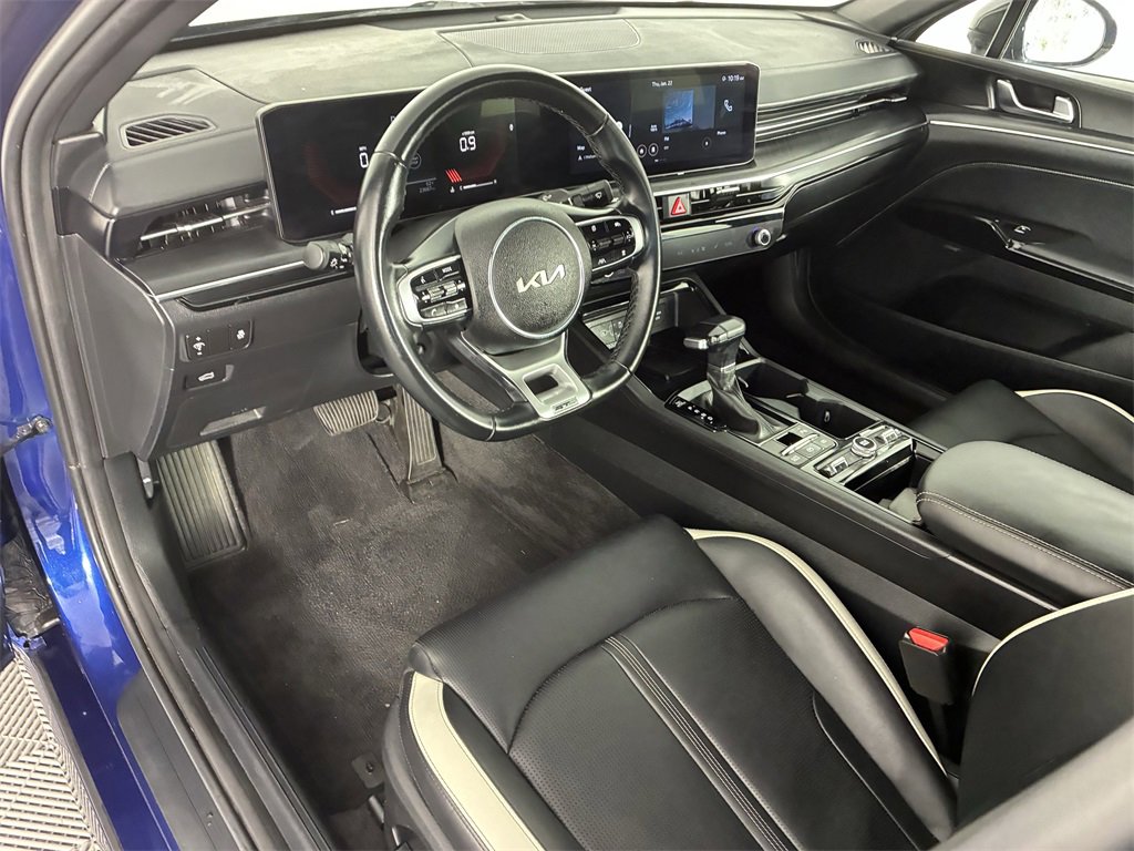 Used 2025 Kia K5 GT-Line w/ GT-Line Premium Package image 11