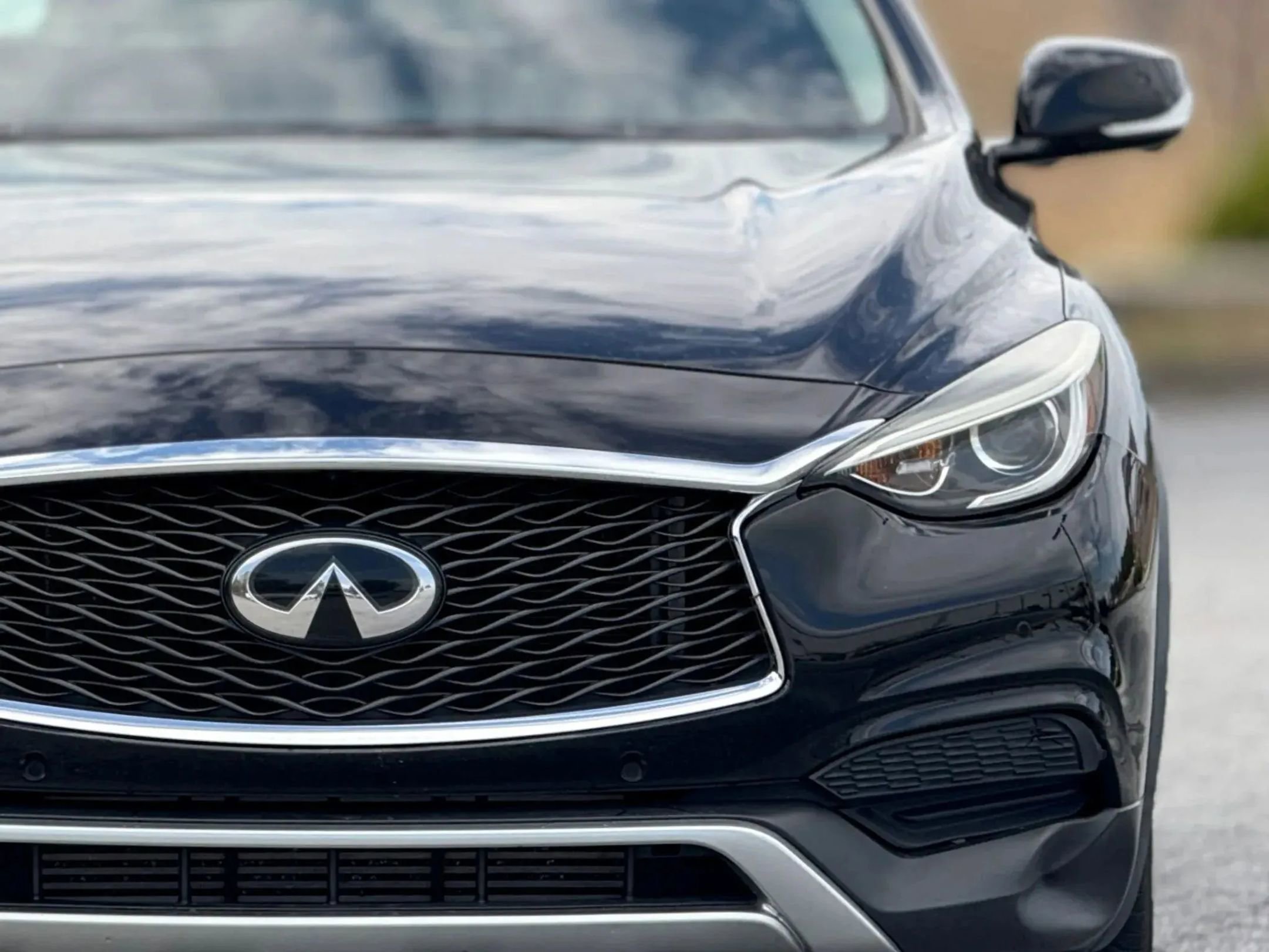 Used 2019 INFINITI QX30 AWD image 12