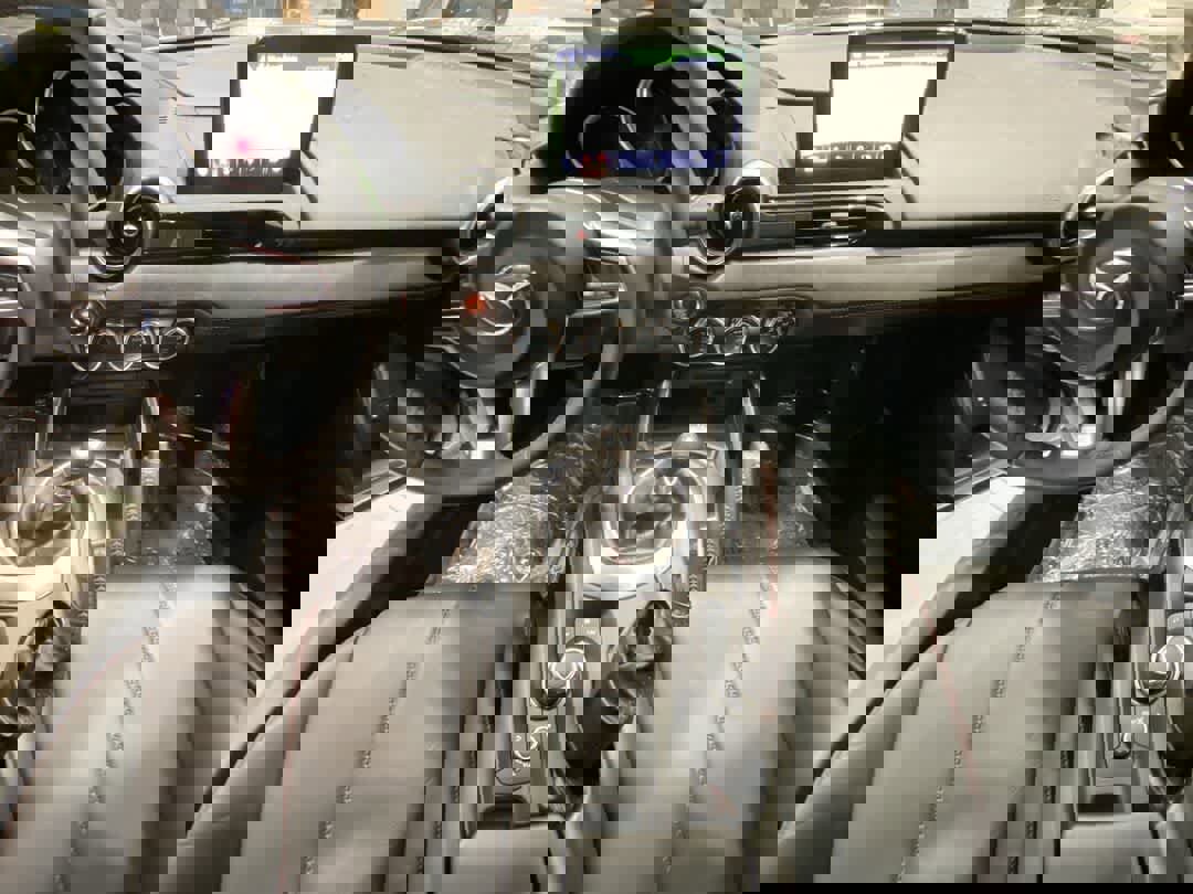 Used 2018 MAZDA MX-5 Miata Grand Touring w/ Appearance Package image 23