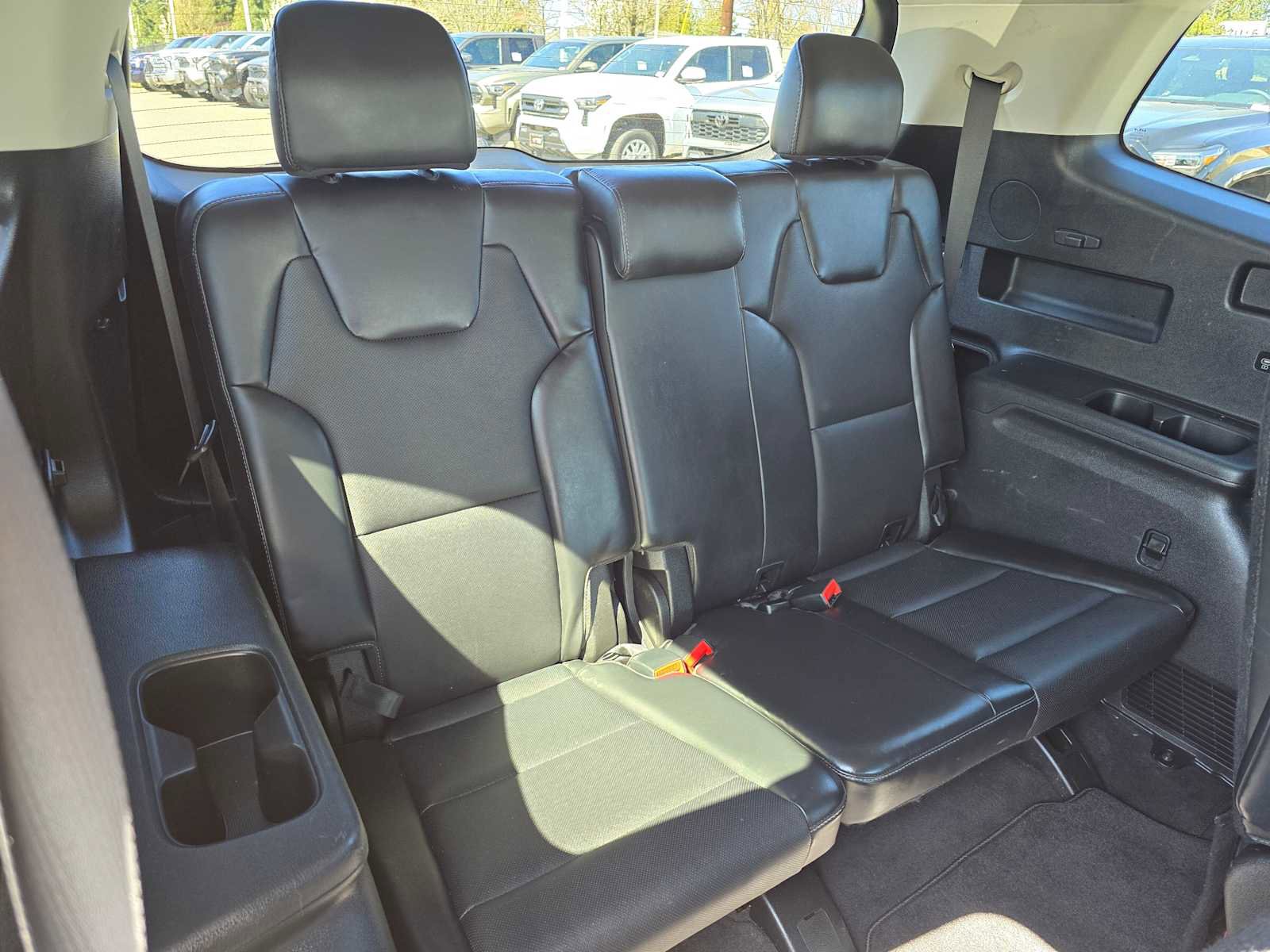 Used 2023 Kia Telluride S image 13