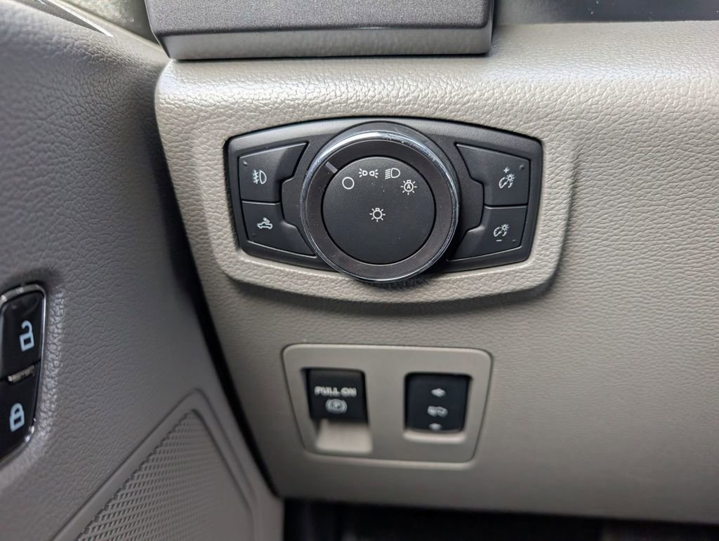 Used 2016 Ford F150 XLT w/ Equipment Group 302A Luxury image 37