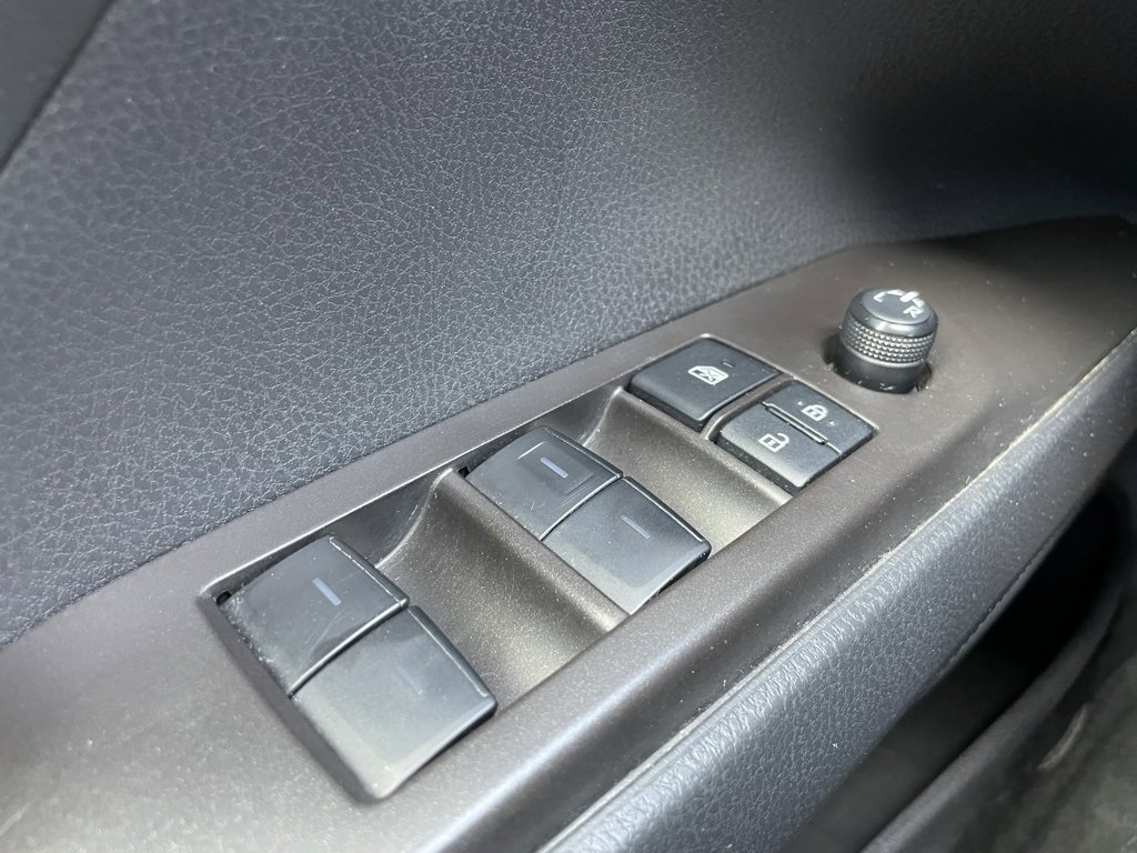 Used 2023 Toyota Camry SE image 21