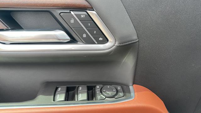 New 2026 GMC Sierra 3500 Denali Ultimate AWD/4WD image 12