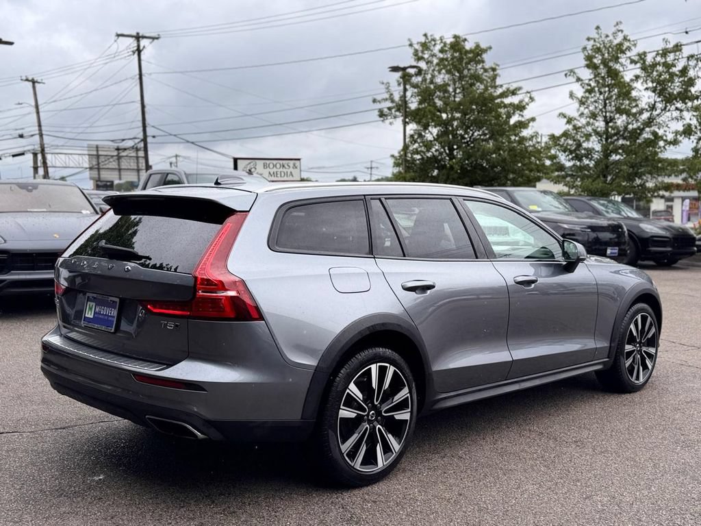 Used 2021 Volvo V60 T5 Cross Country w/ Climate Package AWD/4WD image 6
