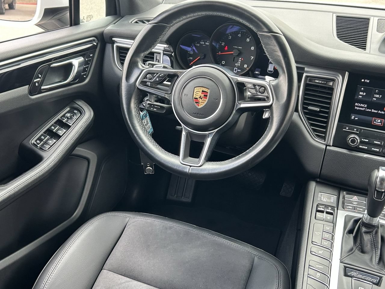 Used 2017 Porsche Macan AWD/4WD image 17