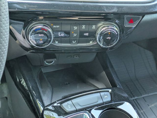 New 2026 Chevrolet Trax RS w/ Sunroof Package FWD image 19