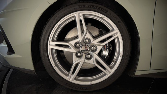 Used 2024 Chevrolet Corvette Stingray Premium Cpe w/ Z51 Performance Package RWD image 26