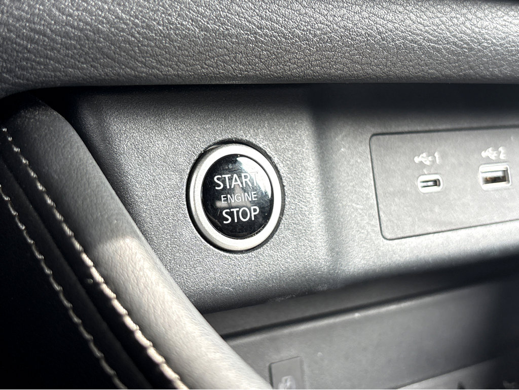Used 2022 Nissan Rogue Platinum w/ Head-Up Display Package FWD image 7