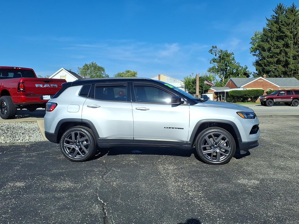 Used 2026 Jeep Compass Limited AWD/4WD image 8